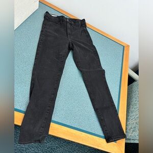 Gap Universal Jegging, Sky High. Size 28/6R.